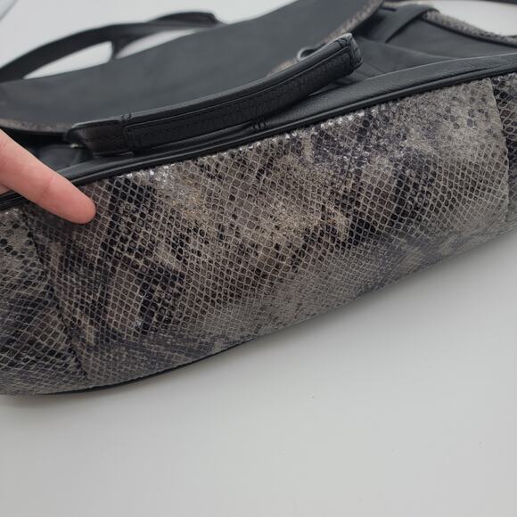 Coach Taylor Marin Handbag - Picture 12 of 16